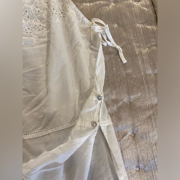 Cotton eyelet lace over top - Picture 2 of 3